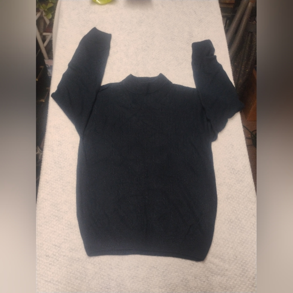 Vintage crystal kobe turtle neck sweater navy blue men's XL everyday soft cozy